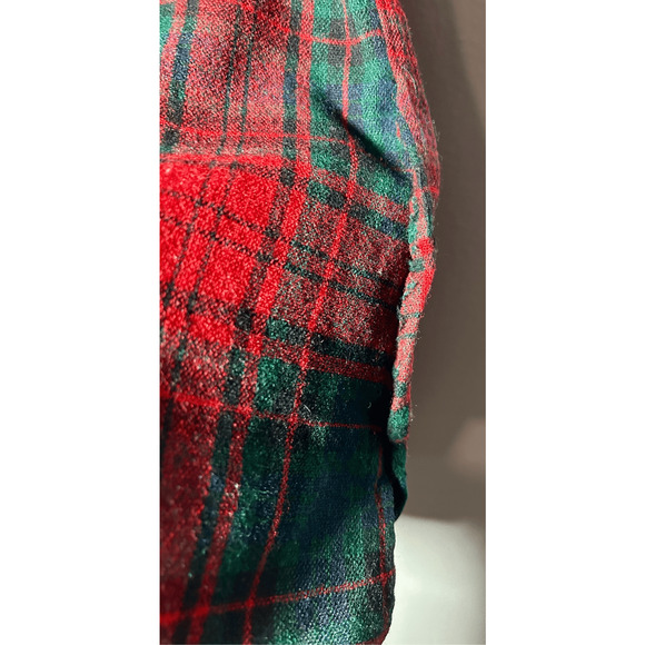 Vintage 1960s Woolrich The Woman Red & Green Plaid Button Flannel Shirt Sz 12 - Picture 8 of 8